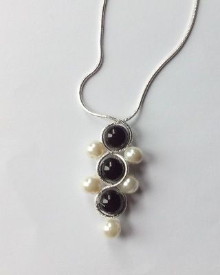 Black and White pearl beads handmade necklace sterling silver chain