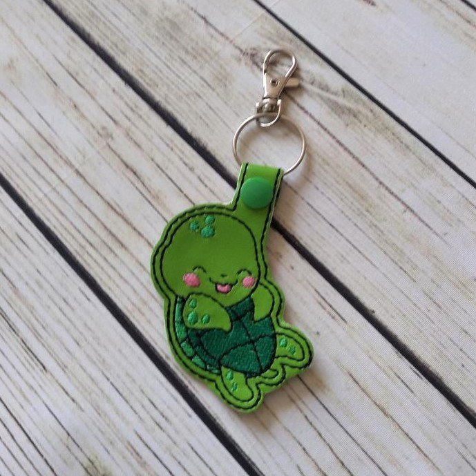 Cute Turtle keyring - Conscious Crafties